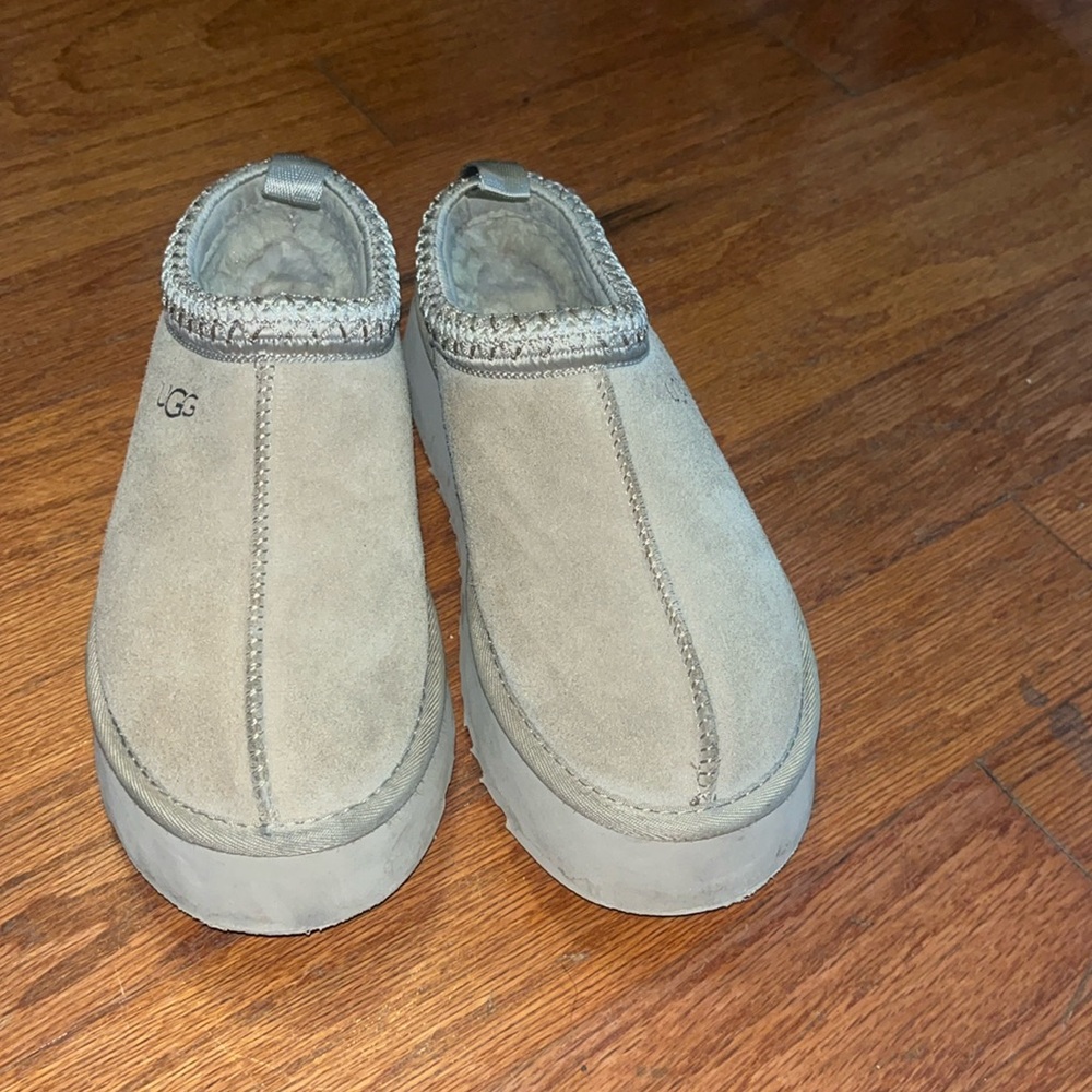 UGG Tasman Slipper